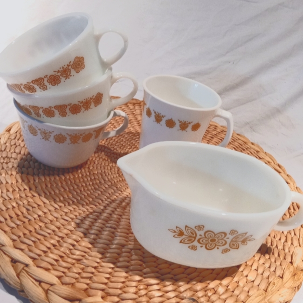 Vintage Matching Pyrex/Corning 'Butterfly Gold'  Set - Coffee/Mugs/Gravy Boat